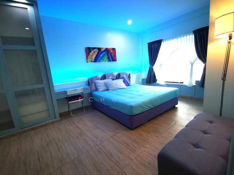 Kediaman Servis untuk Dijual di Parkview Service Apartment - Echo Ng - Bedroom - PropertyGuru.com.my