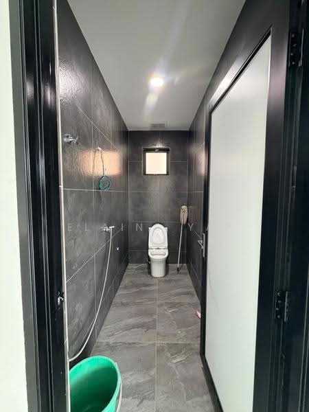 Rumah Teres 2-Tingkat untuk Dijual di Jalan Ipoh (Kuala Lumpur) - Elaine Yap - Bathroom - PropertyGuru.com.my