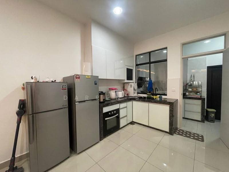 Rumah Teres untuk Dijual di Taman Bestari Perdana (Pasir Gudang) - Darren Siu - Kitchen - PropertyGuru.com.my