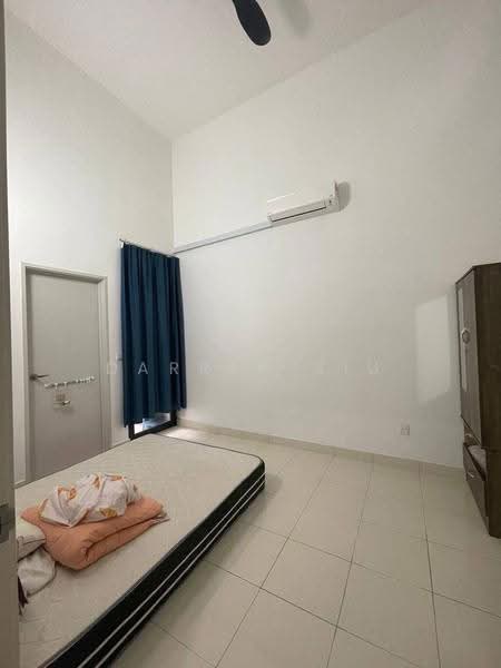 Rumah Teres untuk Dijual di Taman Bestari Perdana (Pasir Gudang) - Darren Siu - Bedroom - PropertyGuru.com.my