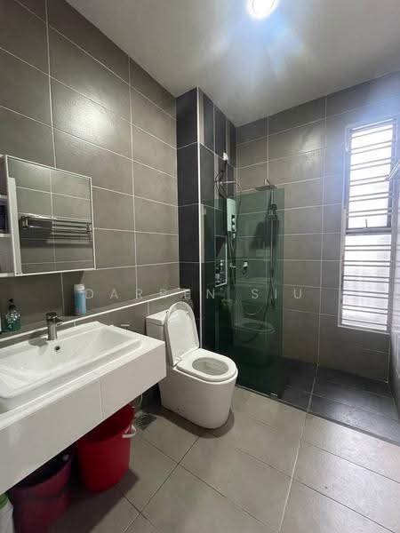 Rumah Teres untuk Dijual di Taman Bestari Perdana (Pasir Gudang) - Darren Siu - Bathroom - PropertyGuru.com.my