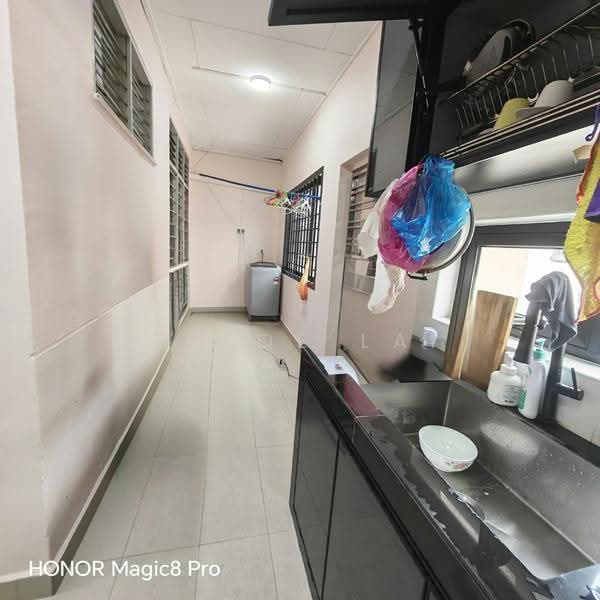 2-storey Terraced House for Sale in Taman Puteri Wangsa (Ulu Tiram) - Chloe Lai - Corridor - PropertyGuru.com.my