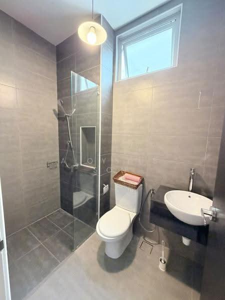 Cluster House for Rent in Taman Ekoflora (Johor Bahru) - Aloysius Son - Bathroom - PropertyGuru.com.my