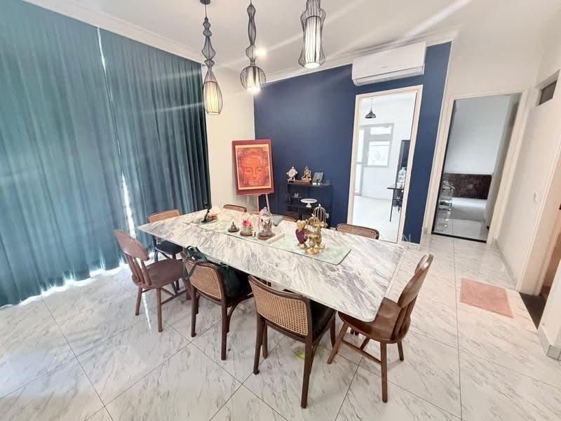 Cluster House for Rent in Taman Ekoflora (Johor Bahru) - Aloysius Son - Dining Room - PropertyGuru.com.my