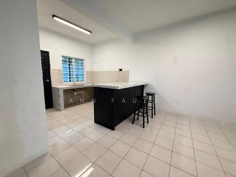 Rumah Teres 2-Tingkat untuk Dijual di Sungai Buloh (Selangor) - Zann Fauzan - Kitchen - PropertyGuru.com.my