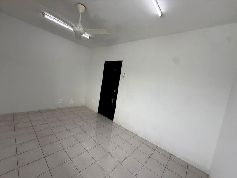 Rumah Teres 2-Tingkat untuk Dijual di Sungai Buloh (Selangor) - Zann Fauzan - Interior - PropertyGuru.com.my