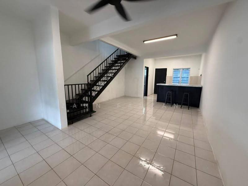 Rumah Teres 2-Tingkat untuk Dijual di Sungai Buloh (Selangor) - Zann Fauzan - Interior - PropertyGuru.com.my