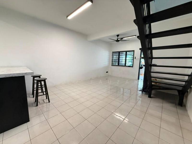 Rumah Teres 2-Tingkat untuk Dijual di Sungai Buloh (Selangor) - Zann Fauzan - Living Room - PropertyGuru.com.my