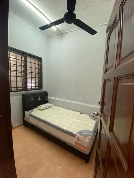 Shop / Office for Rent in Taman Abad (Johor Bahru) - Glenn Woo - Bedroom - PropertyGuru.com.my