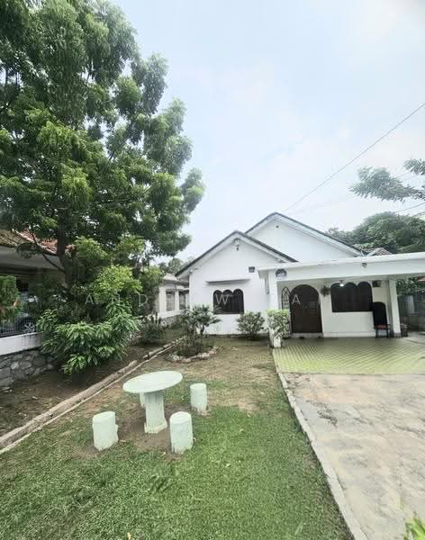 Bungalow House for Sale in Seksyen 4 (Petaling Jaya) - Andrew Tan - Exterior - PropertyGuru.com.my