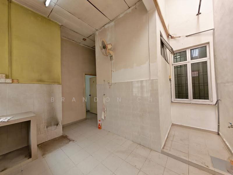 1-storey Terraced House for Sale in Taman Nusa Bestari (Iskandar Puteri (Nusajaya)) - Brandon Chua - Kitchen - PropertyGuru.com.my
