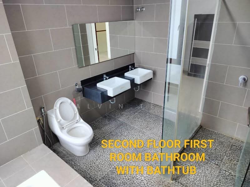 Rumah Teres untuk Disewa di 16 Sierra (Puchong) - Alvin Teh - Bathroom - PropertyGuru.com.my