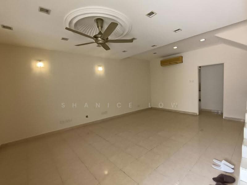 Rumah Teres 2-Tingkat untuk Dijual di Bandar Bukit Puchong 2 (Puchong) - Shanice Low - Living Room - PropertyGuru.com.my