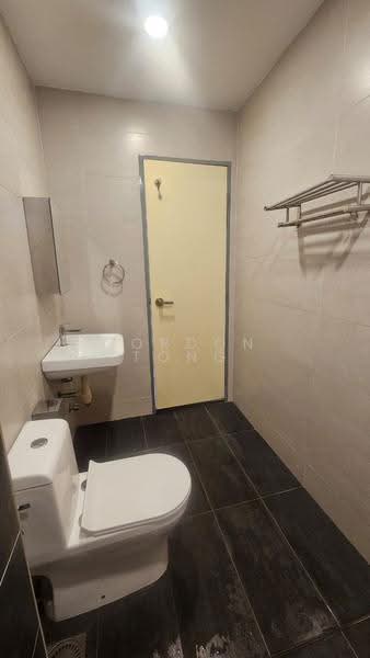 Service Residence for Rent at Pinnacle Sri Petaling - Gordon Tong - Bathroom - PropertyGuru.com.my