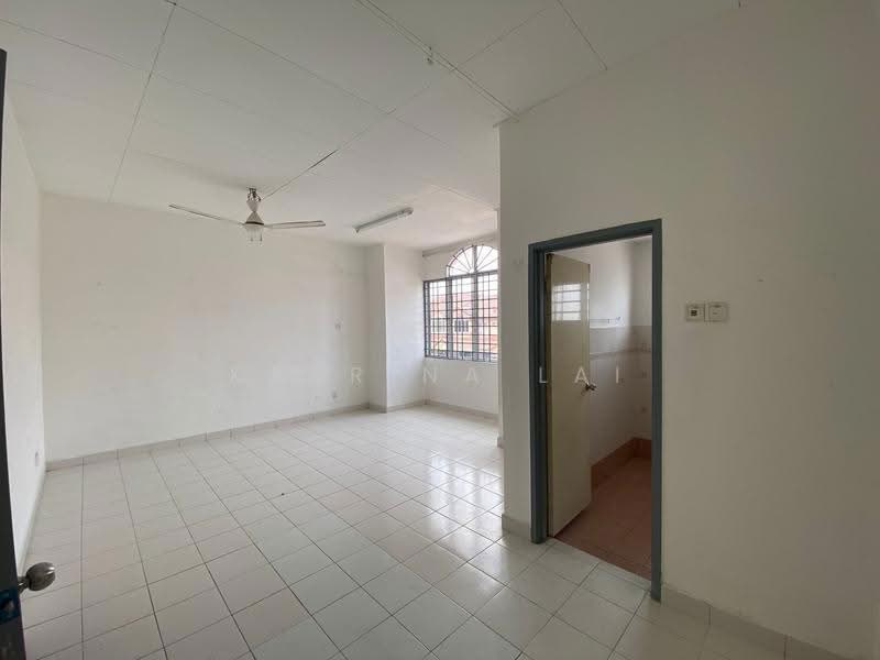 2-storey Terraced House for Sale in Taman Pelangi Semenyih (Semenyih) - Katrina Lai - Living Room - PropertyGuru.com.my