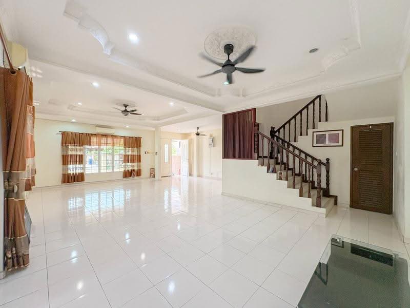 Rumah Berkembar untuk Dijual di Seksyen 7 (Shah Alam) - Fazri Omar - PropertyGuru.com.my