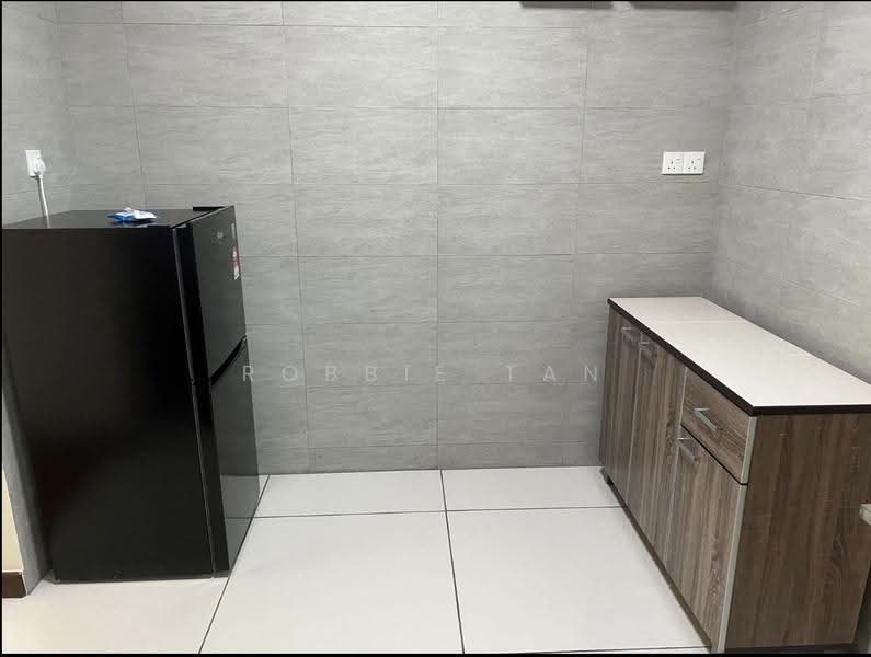 Pangsapuri untuk Disewa di Larkin Residence Phase 2 - Robbie Tan - Kitchen - PropertyGuru.com.my