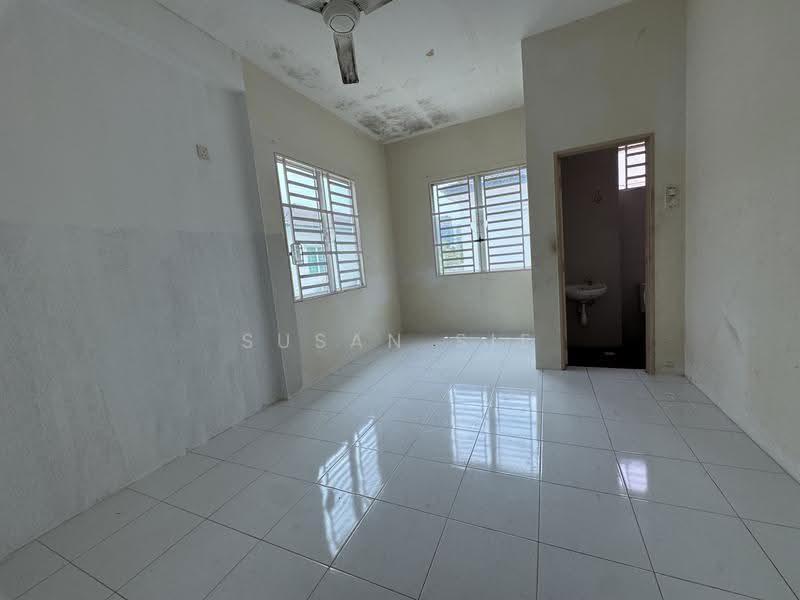 Semi-Detached House for Sale in Bandar Tasek Mutiara (Simpang Ampat) - Susan Sie - Bathroom - PropertyGuru.com.my