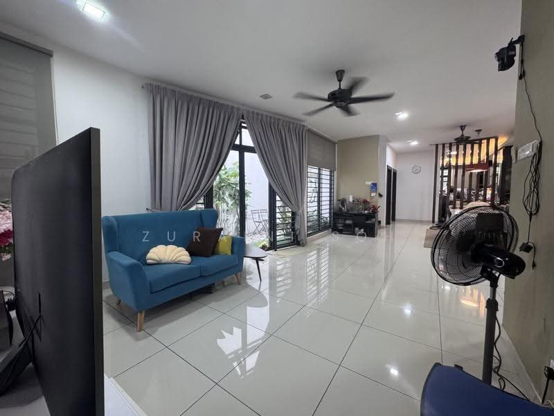 2-storey Terraced House for Sale in Laman Glenmarie (Shah Alam) - Zuraini Soh - Living Room - PropertyGuru.com.my