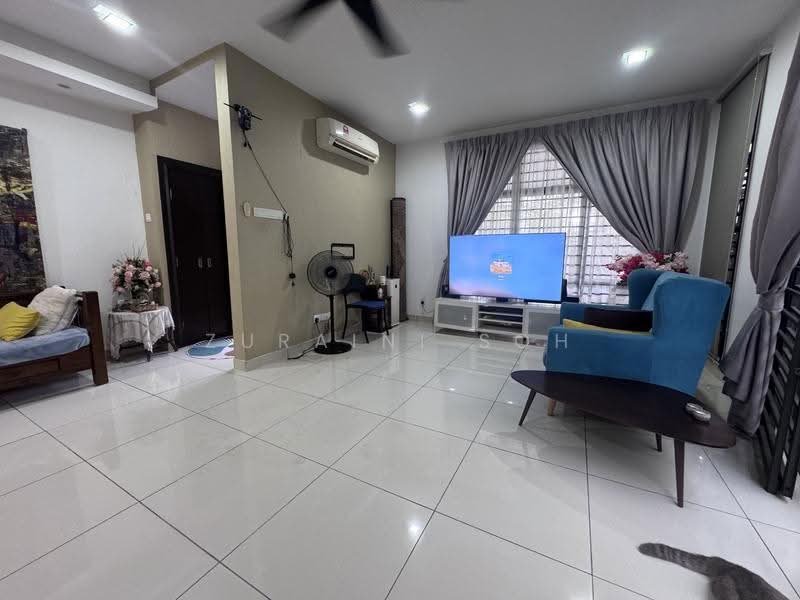 2-storey Terraced House for Sale in Laman Glenmarie (Shah Alam) - Zuraini Soh - Living Room - PropertyGuru.com.my