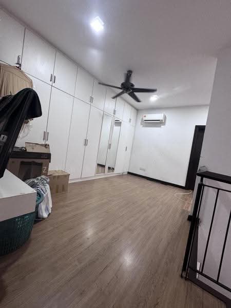 2-storey Terraced House for Sale in Laman Glenmarie (Shah Alam) - Zuraini Soh - Living area 1st floor - PropertyGuru.com.my