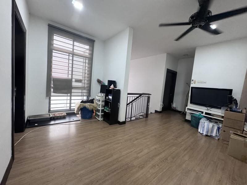 2-storey Terraced House for Sale in Laman Glenmarie (Shah Alam) - Zuraini Soh - Living Room 1st floor - PropertyGuru.com.my