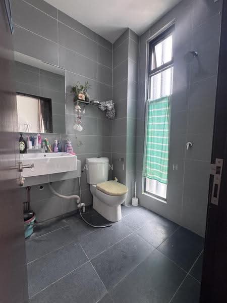 2-storey Terraced House for Sale in Laman Glenmarie (Shah Alam) - Zuraini Soh - Bathroom - PropertyGuru.com.my