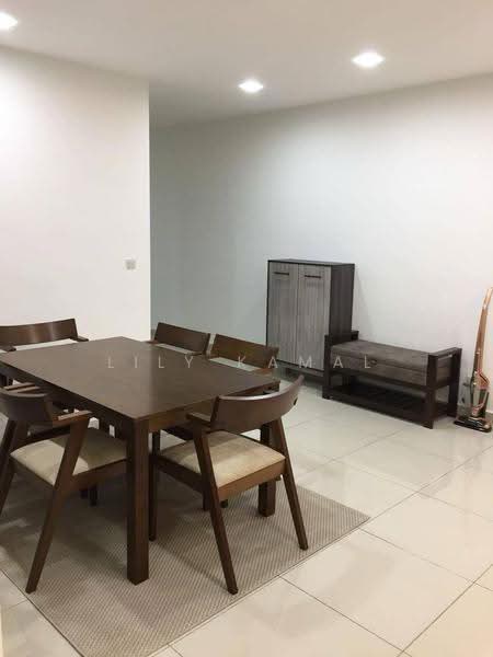 Kondominium untuk Dijual di Meridin Suites Residences @ The Meridin - Lily Kamal - Dining Room - PropertyGuru.com.my