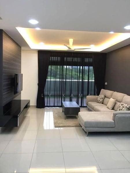 Kondominium untuk Dijual di Meridin Suites Residences @ The Meridin - Lily Kamal - Living Room - PropertyGuru.com.my