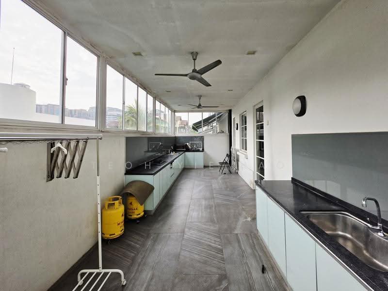 Semi-Detached House for Rent in Damansara Heights (Kuala Lumpur) - Teoh Yie Hao - Kitchen - PropertyGuru.com.my