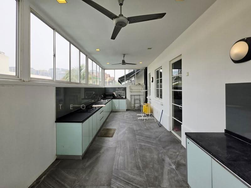 Semi-Detached House for Rent in Damansara Heights (Kuala Lumpur) - Teoh Yie Hao - Kitchen - PropertyGuru.com.my