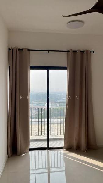 Kediaman Servis untuk Disewa di Jernih Residence - Peter Tan - Balcony - PropertyGuru.com.my