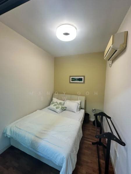 Pangsapuri untuk Disewa di Molek Pine 2 - Mandy Goh Siew Li - Bedroom - PropertyGuru.com.my