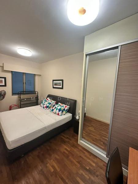 Pangsapuri untuk Disewa di Molek Pine 2 - Mandy Goh Siew Li - Bedroom - PropertyGuru.com.my