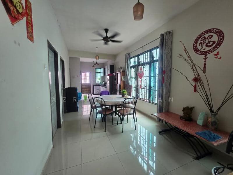 1-storey Terraced House for Sale in Taman Nusa Intan (Senawang) - Azrul Othman - Dining Room - PropertyGuru.com.my