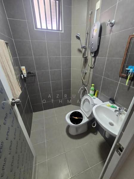1-storey Terraced House for Sale in Taman Nusa Intan (Senawang) - Azrul Othman - Bathroom - PropertyGuru.com.my