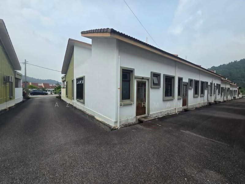 1-storey Terraced House for Sale in Taman Nusa Intan (Senawang) - Azrul Othman - Exterior - PropertyGuru.com.my