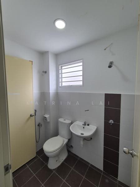 2-storey Terraced House for Sale in Taman Pelangi Semenyih 2 (Semenyih) - Katrina Lai - Bathroom - PropertyGuru.com.my