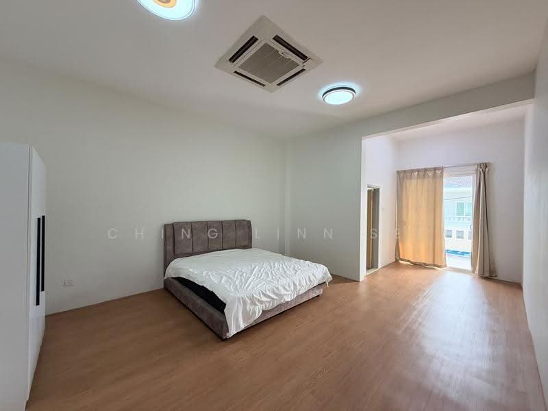 Rumah Berkembar untuk Dijual di Taman Limbongan Jaya (Klebang) - Ching Linn Sei - Bedroom - PropertyGuru.com.my