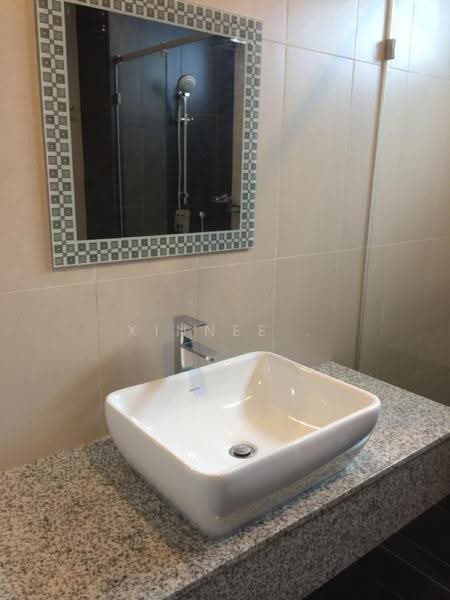 Kondominium untuk Dijual di Vertiq - Xinnee . - Bathroom - PropertyGuru.com.my