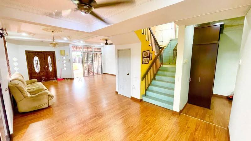 2-storey Terraced House for Sale in Ukay Bistari (Ulu Kelang) - Zawana BT Zaidi Ana - Living Room - PropertyGuru.com.my