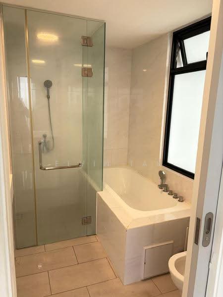 Kondominium untuk Disewa di Vertu Resort - Elvin Tan - Bathroom - PropertyGuru.com.my
