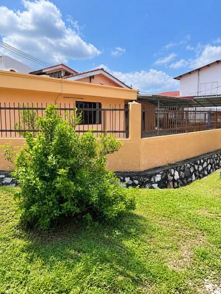 Rumah Teres 1-Tingkat untuk Dijual di Desa Jaya Kepong (Kepong) - Albert Ho - Exterior - PropertyGuru.com.my
