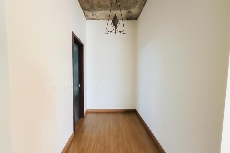 2-storey Terraced House for Sale in Perdana Lakeview East (Cyberjaya) - Adzura Zamedin - Interior - PropertyGuru.com.my