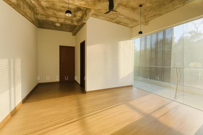 2-storey Terraced House for Sale in Perdana Lakeview East (Cyberjaya) - Adzura Zamedin - Interior - PropertyGuru.com.my