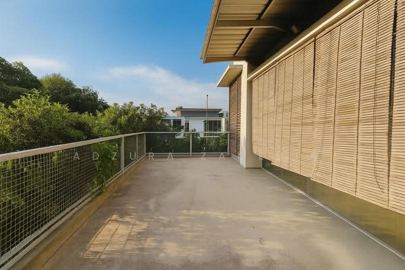 2-storey Terraced House for Sale in Perdana Lakeview East (Cyberjaya) - Adzura Zamedin - Exterior - PropertyGuru.com.my