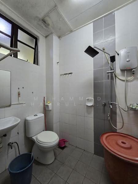 Rumah Teres 2-Tingkat untuk Dijual di Taman Puncak Saujana (Kajang) - Muhammad Shahrul Ridhwan Mehamad Nasir - Bathroom - PropertyGuru.com.my