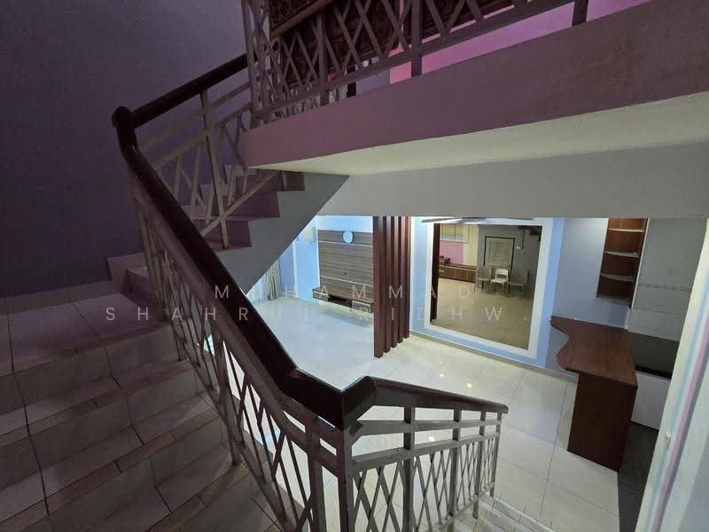 Rumah Teres 2-Tingkat untuk Dijual di Taman Puncak Saujana (Kajang) - Muhammad Shahrul Ridhwan Mehamad Nasir - Entrance - PropertyGuru.com.my