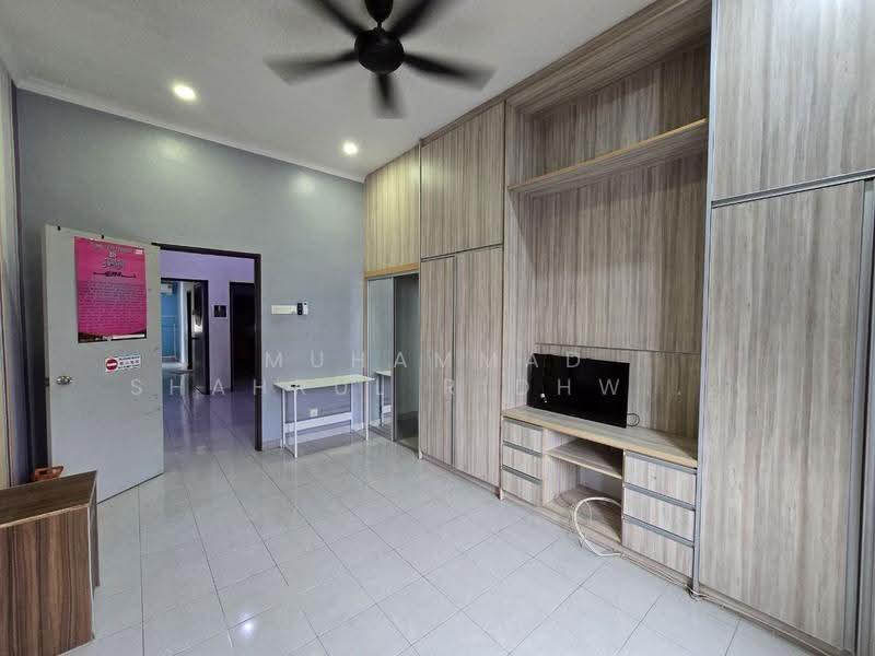 Rumah Teres 2-Tingkat untuk Dijual di Taman Puncak Saujana (Kajang) - Muhammad Shahrul Ridhwan Mehamad Nasir - Living Room - PropertyGuru.com.my