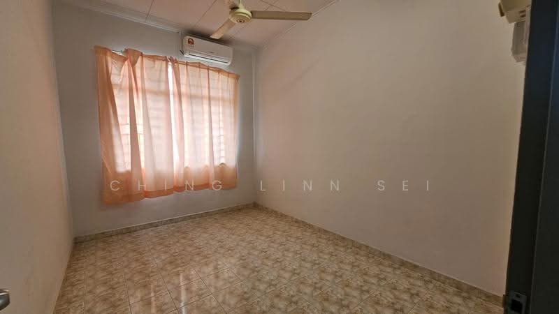 1.5-storey Terraced House for Sale in Taman Bukit Cheng (Cheng) - Ching Linn Sei - PropertyGuru.com.my